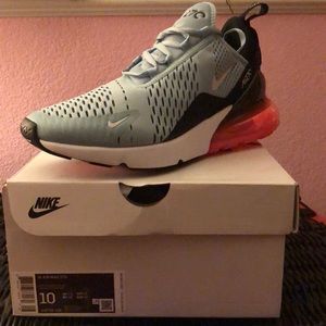 Nike Airmax 270 Women’s size 10